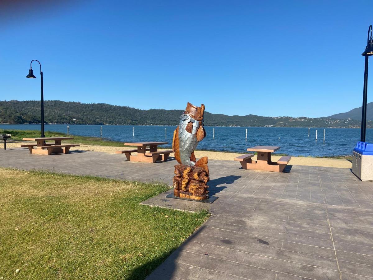 Clearlake Cabins ภายนอก รูปภาพ